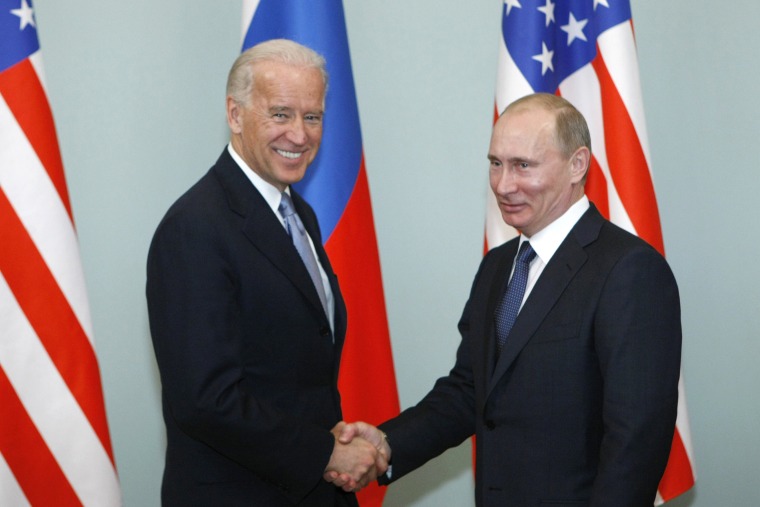Joe Biden,Vladimir Putin