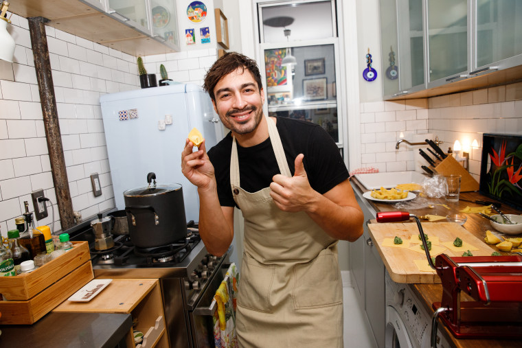 Through his Italia Like Locals online cooking classes, chef Andrea Belfiore leads home chefs through topics like how to make perfect tortelli.