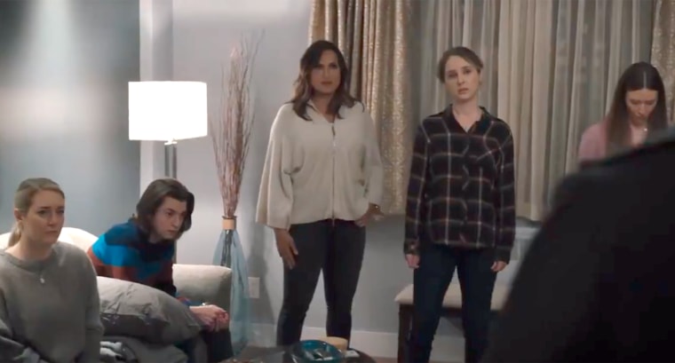The whole family was on hand for the intervention, including Benson (Mariska Hargitay).
