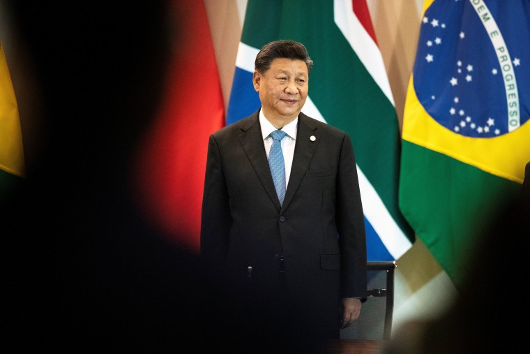 Image: Xi Jinping arrives for a meeting in Brasilia