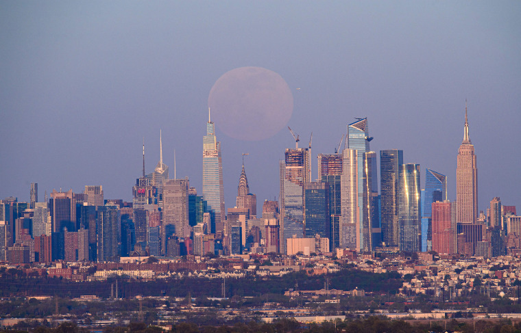 US-ASTRONOMY-MOON