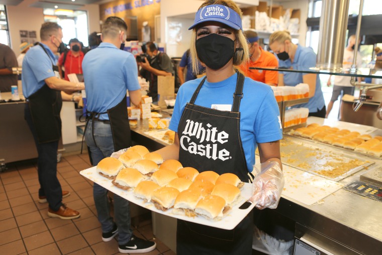 World's largest free-standing White Castle opens in Orlando