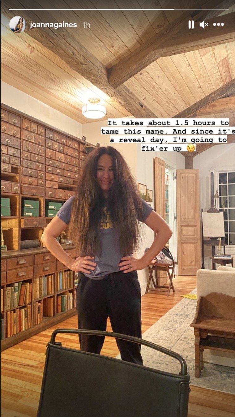 Joanna Gaines shows off hair