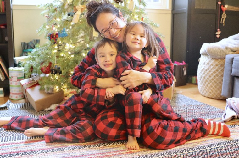 Author Joanna Ho with her 4- and 6-year-old children.