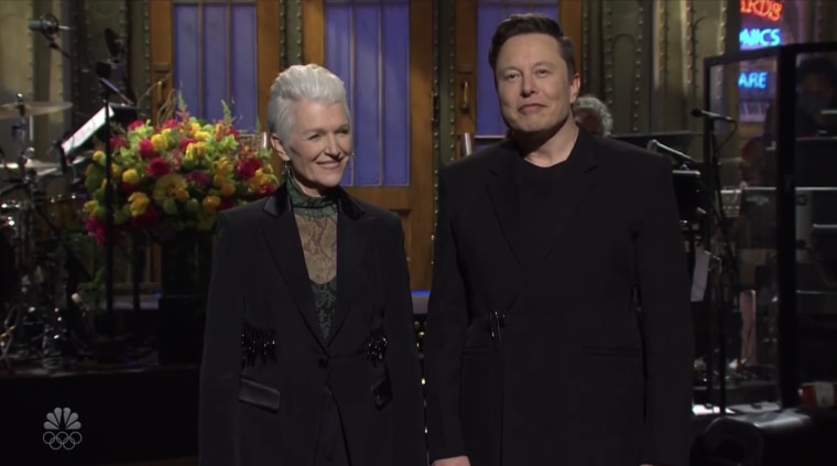 Image: Elon Musk's mother, Maye, and Musk appear on Saturday Night Live.