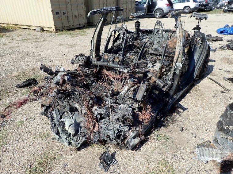 Image: The 2019 Tesla Model S P100D electric car that crashed in Spring, Texas, on April 17, 2021.