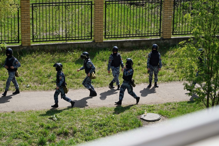 Image: Deadly school shooting in Kazan