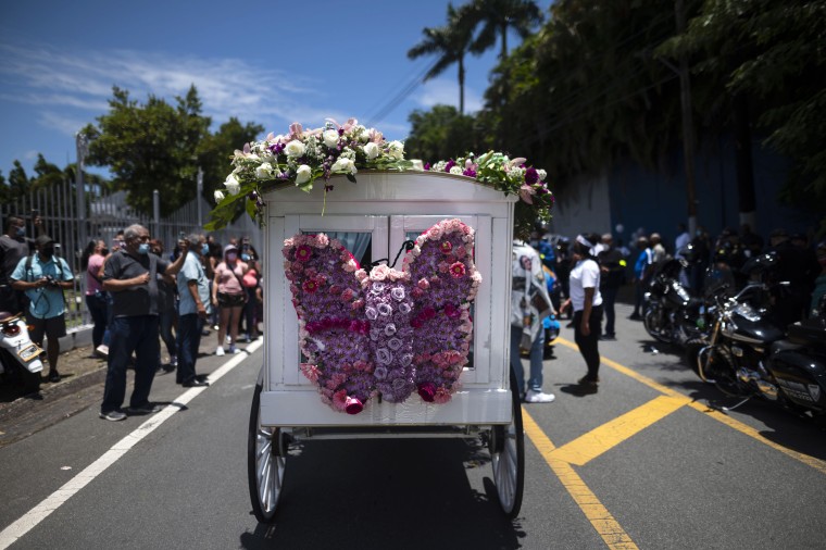 Image: Keishla Rodriguez's funeral procession in San Juan