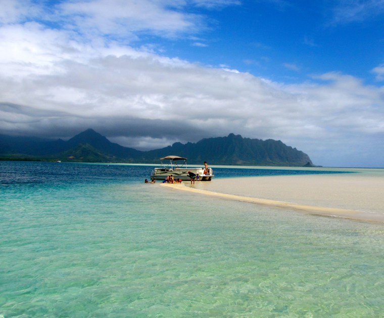 Shannon Kenny Carbonell and her family moved to Oahu, where they lived from August 2009 to July 2010.