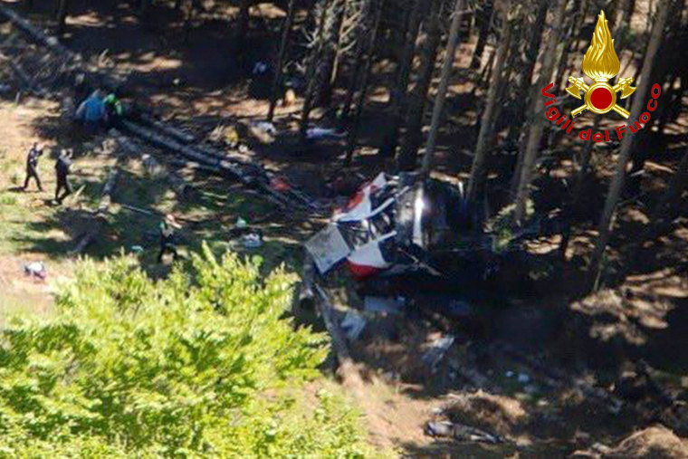 Image: Cable car accident in Italy