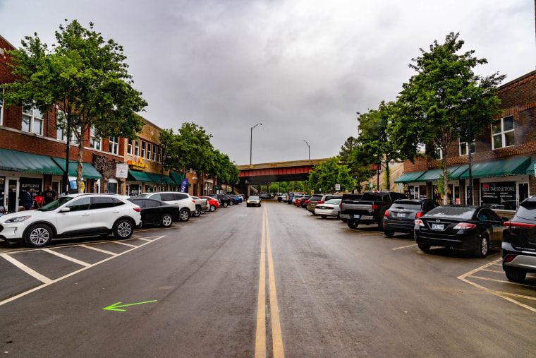 Image: Looking northward along Greenwood Ave.