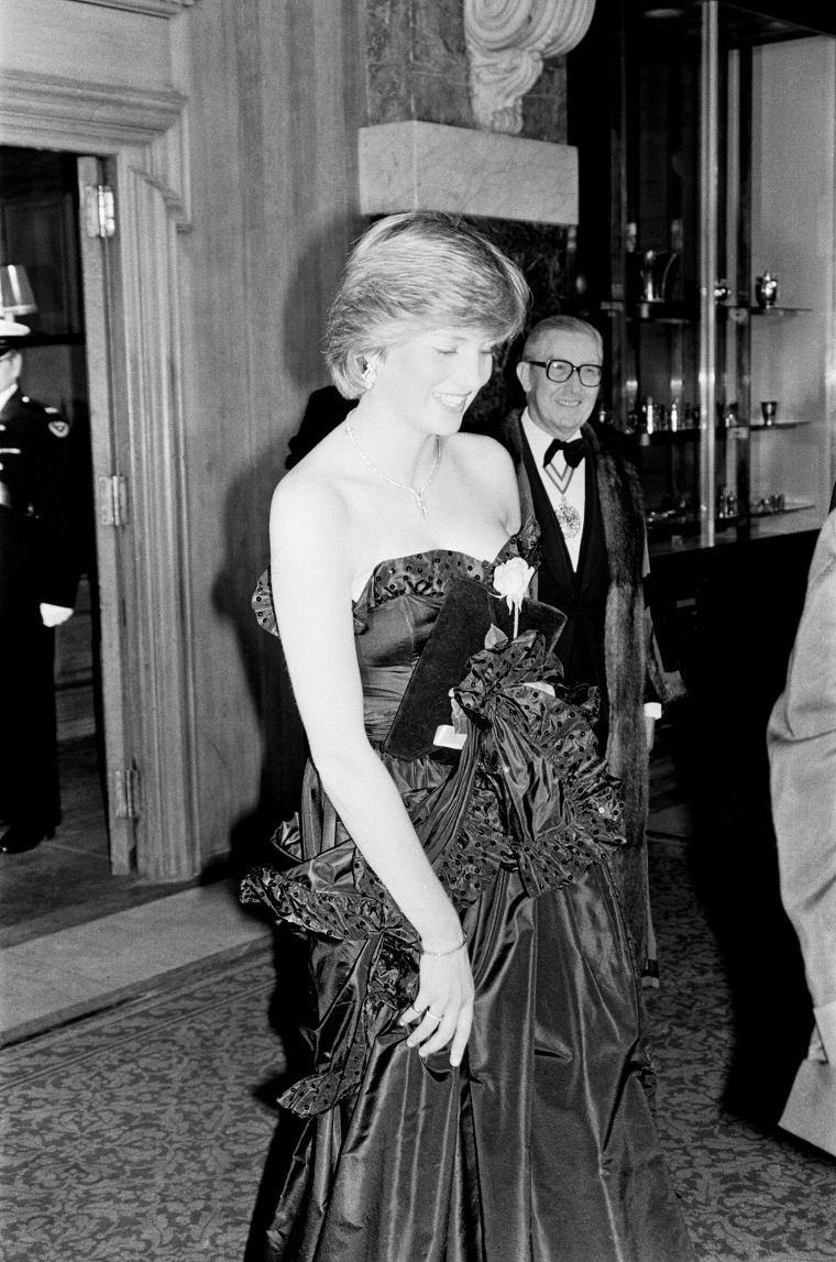 Princess diana black outlet dress 1981