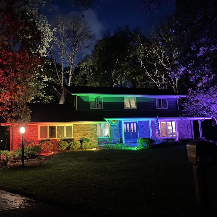 Rainbow lights serve as loophole for flag policy for Wisconsin couple