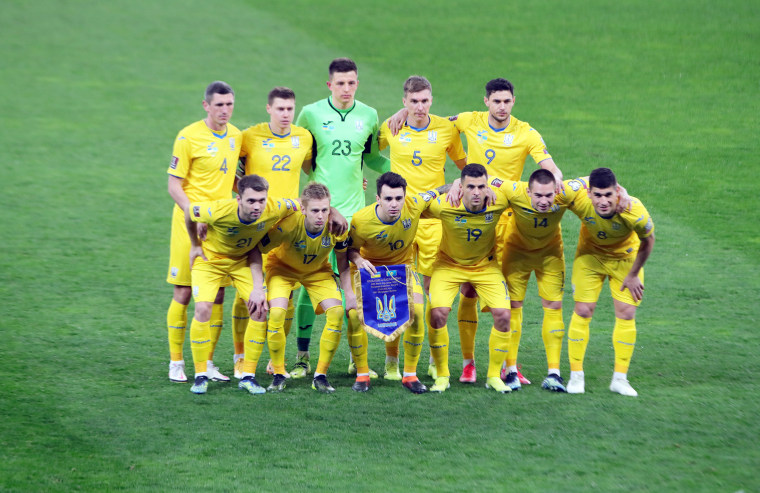 Image: The Ukraine team pose for a picture before the FIFA World Cup 2022 Qualifying Round Matchday 3 Group D fixture against Kazakhstan at the NSC Olimpiyskyi, Kyiv.