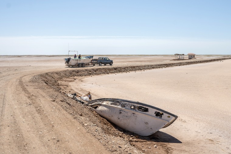 Image: Abandoned boats in the areas where the Colorado River used to reach, in Baja California, April 2021.