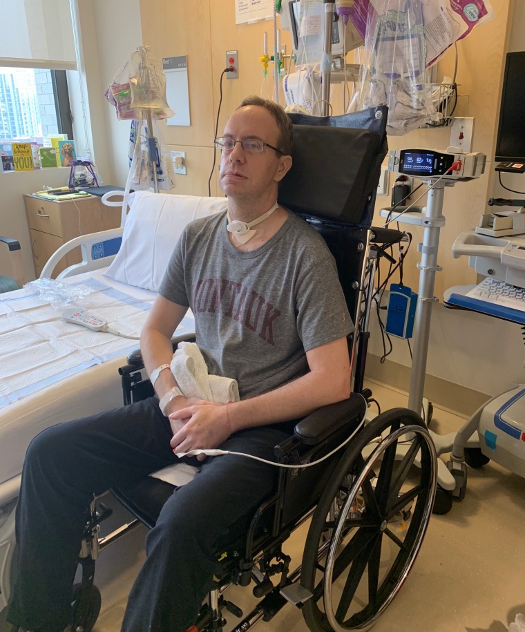 When Jon Mender first started at Mount Sinai’s Abilities Research Center, it took several people to support him as he walked with a walker. Now he can move around much more independently with fewer people and a cane. 