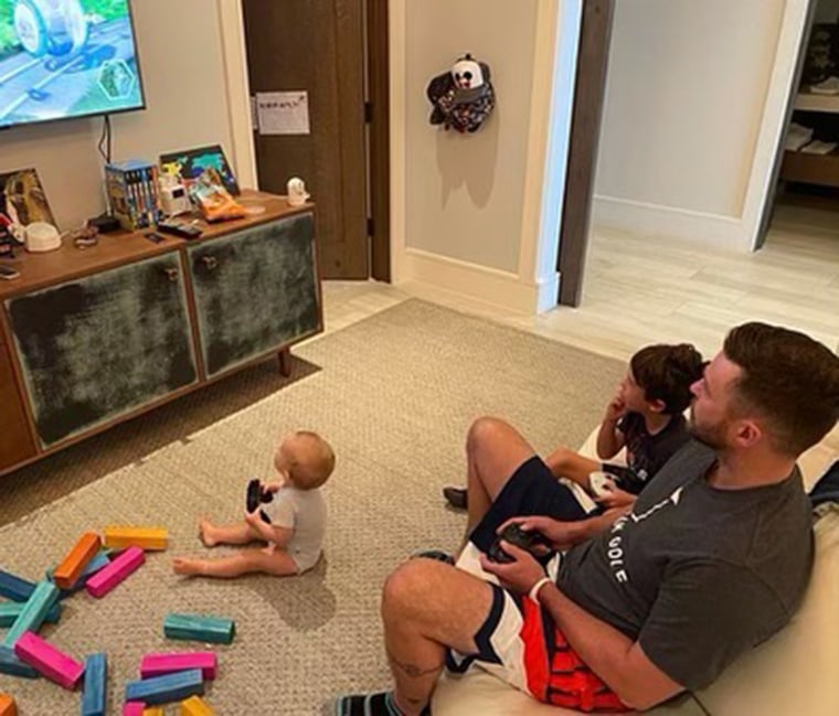 Justin Timberlake shares first photo of son Phineas for Father's Day