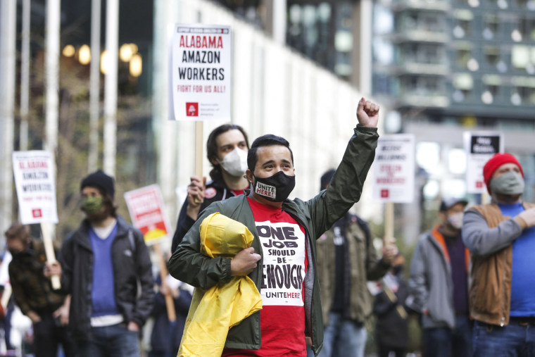 US-IT-LABOR-AMAZON