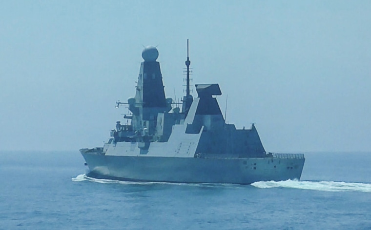 Royal Navy's HMS Defender destroyer violates Russian border