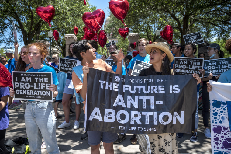 Image: Protestors Rally Against Restrictive New Texas Abortion Law In Austin
