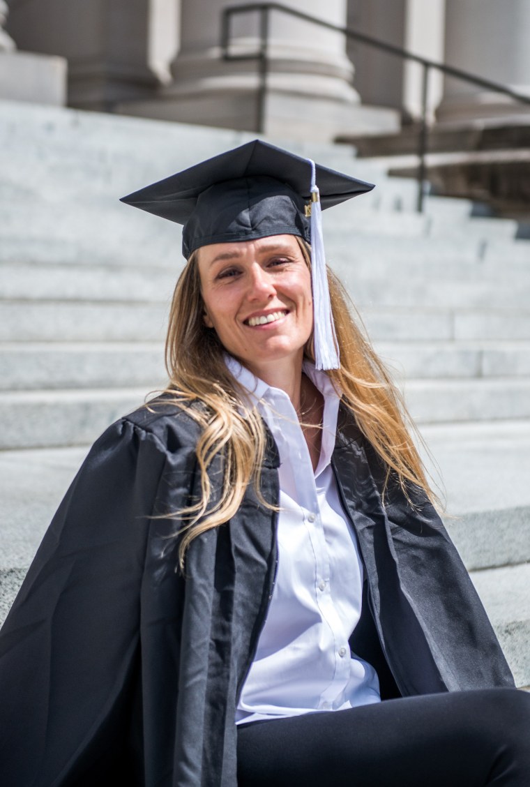 Former addict graduates University of Washington goes viral