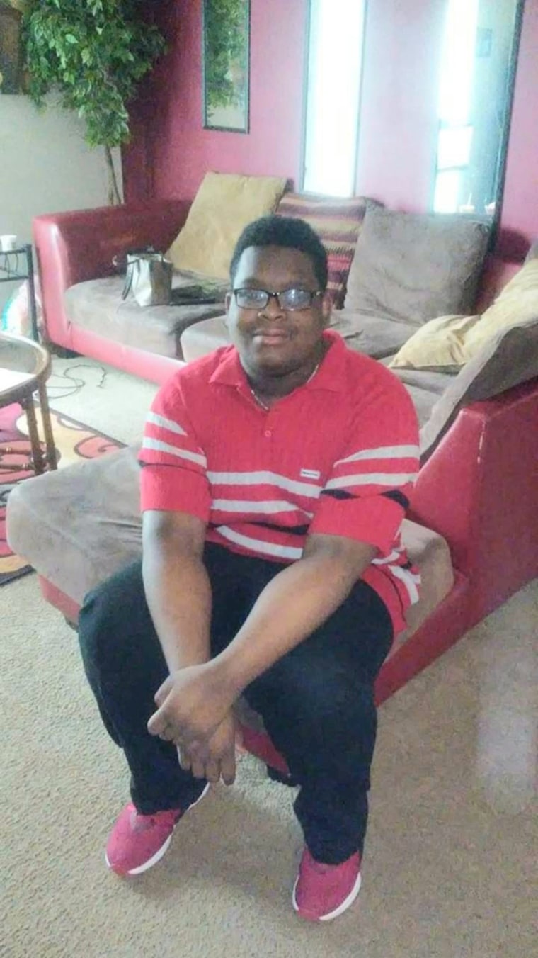 During a summer away from home, Tayè Baker, then 15, ate fast food and junk food and gained a lot of weight. When he returned home, he became very ill because of untreated Type 2 diabetes. 
