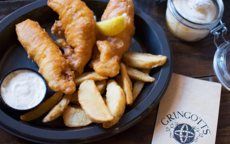 The fish and chips served at the Leaky Cauldron and the Three Broomsticks are our go-to option for lunch inside the Universal theme parks.