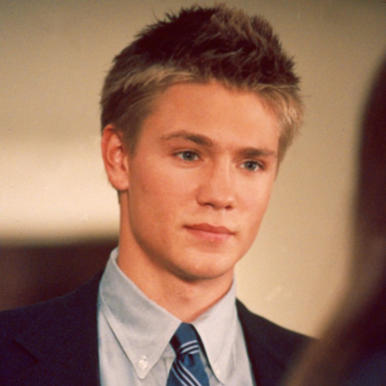 Film Still / Publicity Stills from Gilmore Girls Episode: 'The Deer Hunters' Chad Michael Murray October 26, 2000 Photo Credit: Ron Batzdorff  File Reference # 30846527THA  For Editorial Use Only -  All Rights Reserved