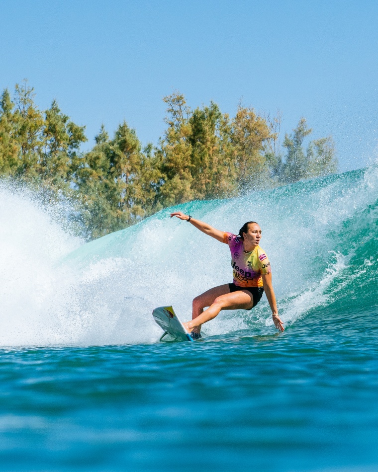 Best female surfers in the world: 10 you should know