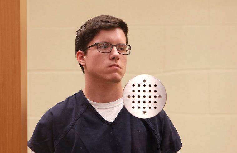 Image: John Earnest, accused in the fatal shooting at the Chabad of Poway synagogue, stands in court during an arraignment hearing in San Diego