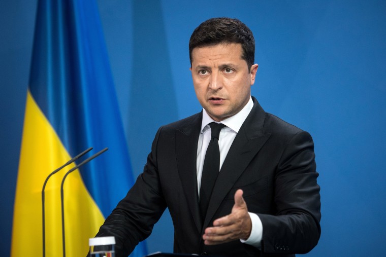 Image: Ukrainian President Volodymyr Zelenskyy gives statements ahead of talks at the Chancellery in Berlin on July 12.