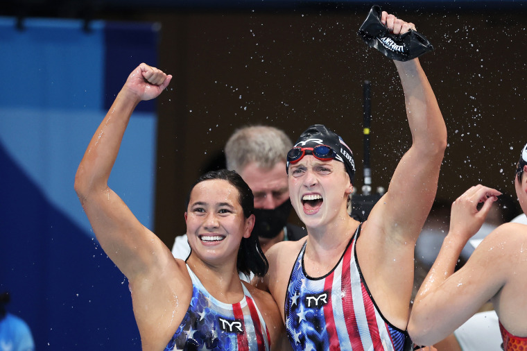 Image: Erica Sullivan, Katie Ledecky, Swimming - Olympics: Day 5