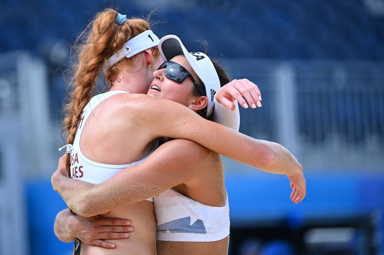 Image: Kelly Claes and USA's Sarah Sponcil