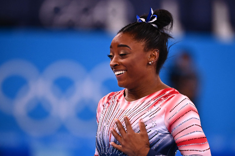 Simone Biles wins bronze in balance beam finals at Tokyo Olympics