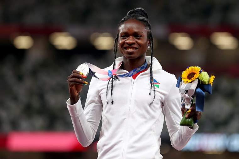 Image: Athletics - Women's 200m - Medal Ceremony
