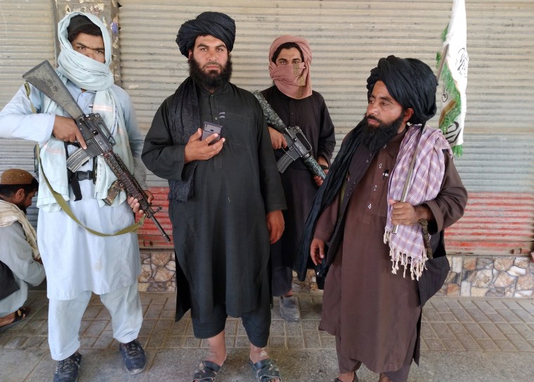 Image: Taliban fighters 