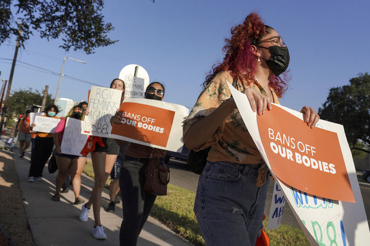 Image: Abortion-rights supporters gather to protest Texas Senate Bill 8 in front of Edinburg City Hall on Sept. 1, 2021, in Edinburg, Texas.