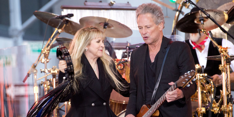 Stevie Nicks Gives Rare Response After Lindsey Buckingham Comments