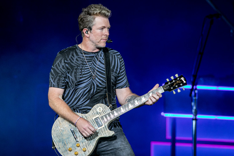 Rascal Flatts guitarist Joe Don Rooney arrested on DUI charge after crash