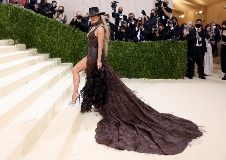 Jennifer Lopez 2021 Met Gala 