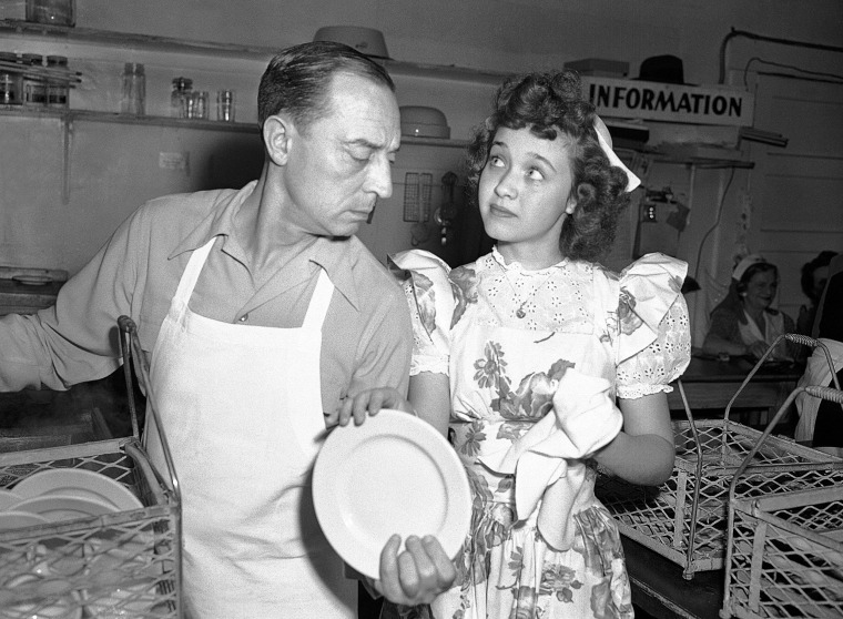 Jane Powell,Buster Keaton