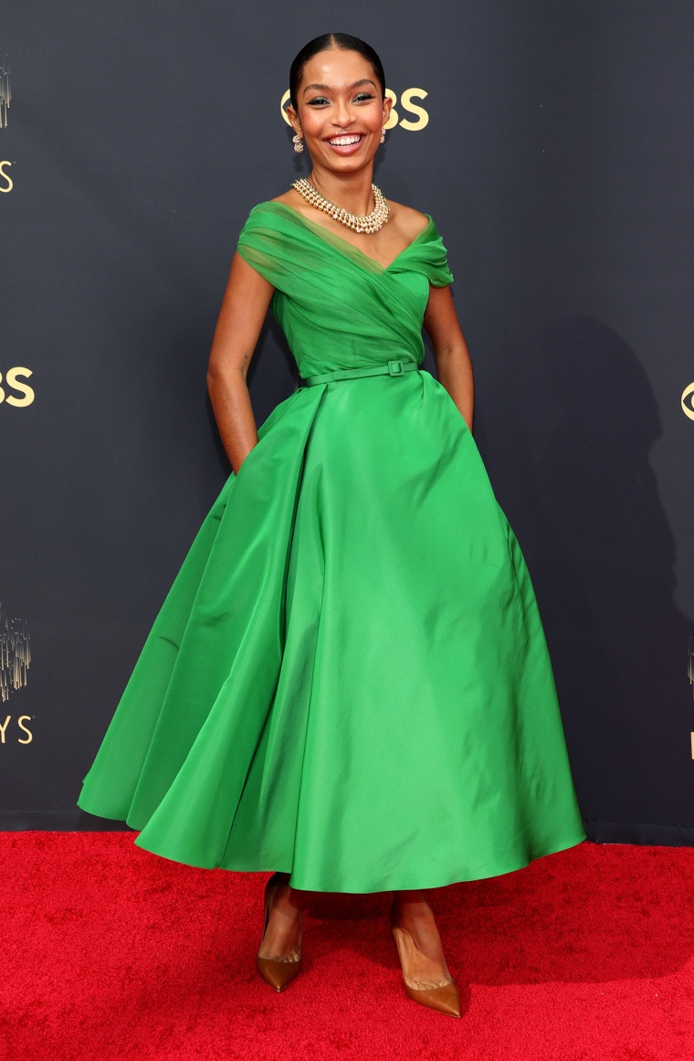 Emmys red carpet 2021: See all the best-dressed stars from TV's big night