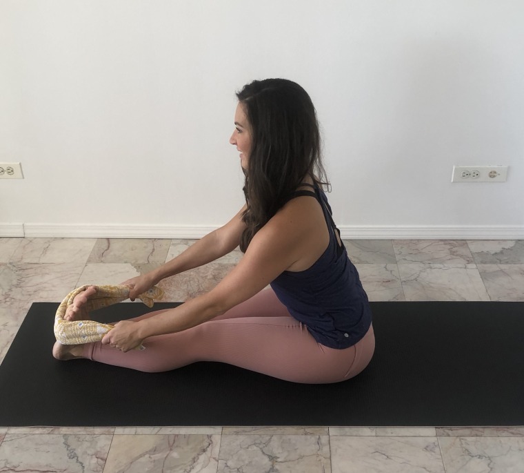 This yoga pose will help relieve sore feet and ankles - TODAY