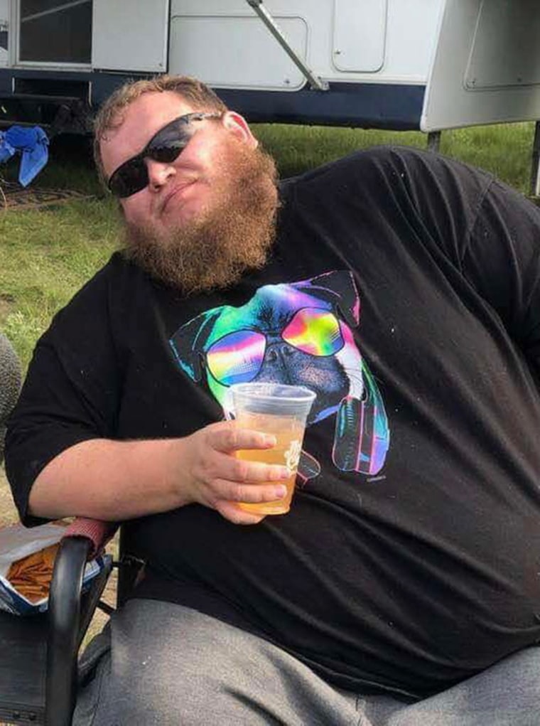 Drinking too much alcohol contributed to Jarred Aslett slowly gaining weight after graduating college. 