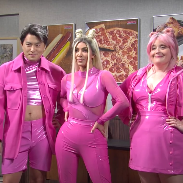 Bowen Yang, Kim Kardashian West and Aidy Bryant are in the pink in this hilarious "Saturday Night Live" sketch.