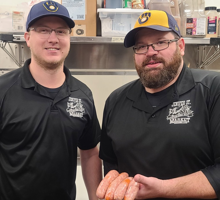 The men behind the brats: Wil Hetzel (l.) and Justin Strassman.