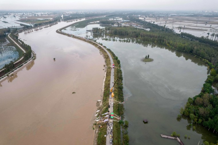 Image: CHINA-WEATHER-FLOOD