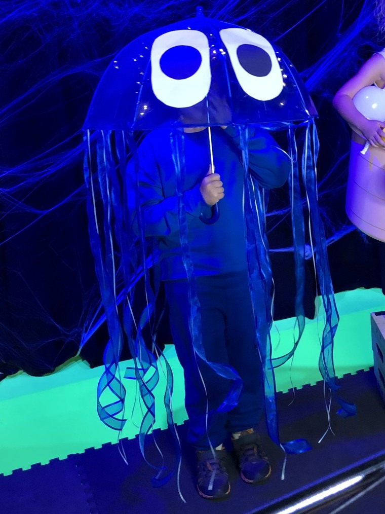 DIY jellyfish Halloween costume from Amanda Mushro
