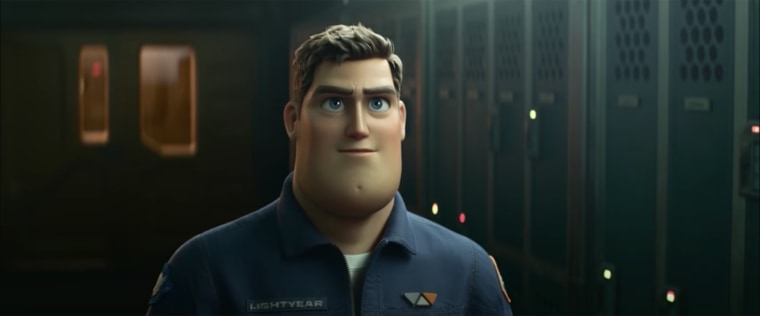 Surprise! Buzz Lightyear has full head of hair in new trailer — and ...