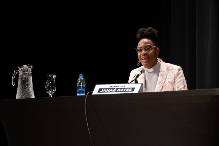 Image: JaNaé Bates, a spokeswoman for Yes 4 Minneapolis, at the debate on Oct. 12, 2021.